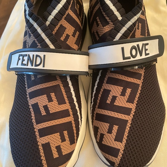 Fendi sneakers black, white,brown. Size 8 1/2. In great condition. Authentic. - Picture 2 of 6